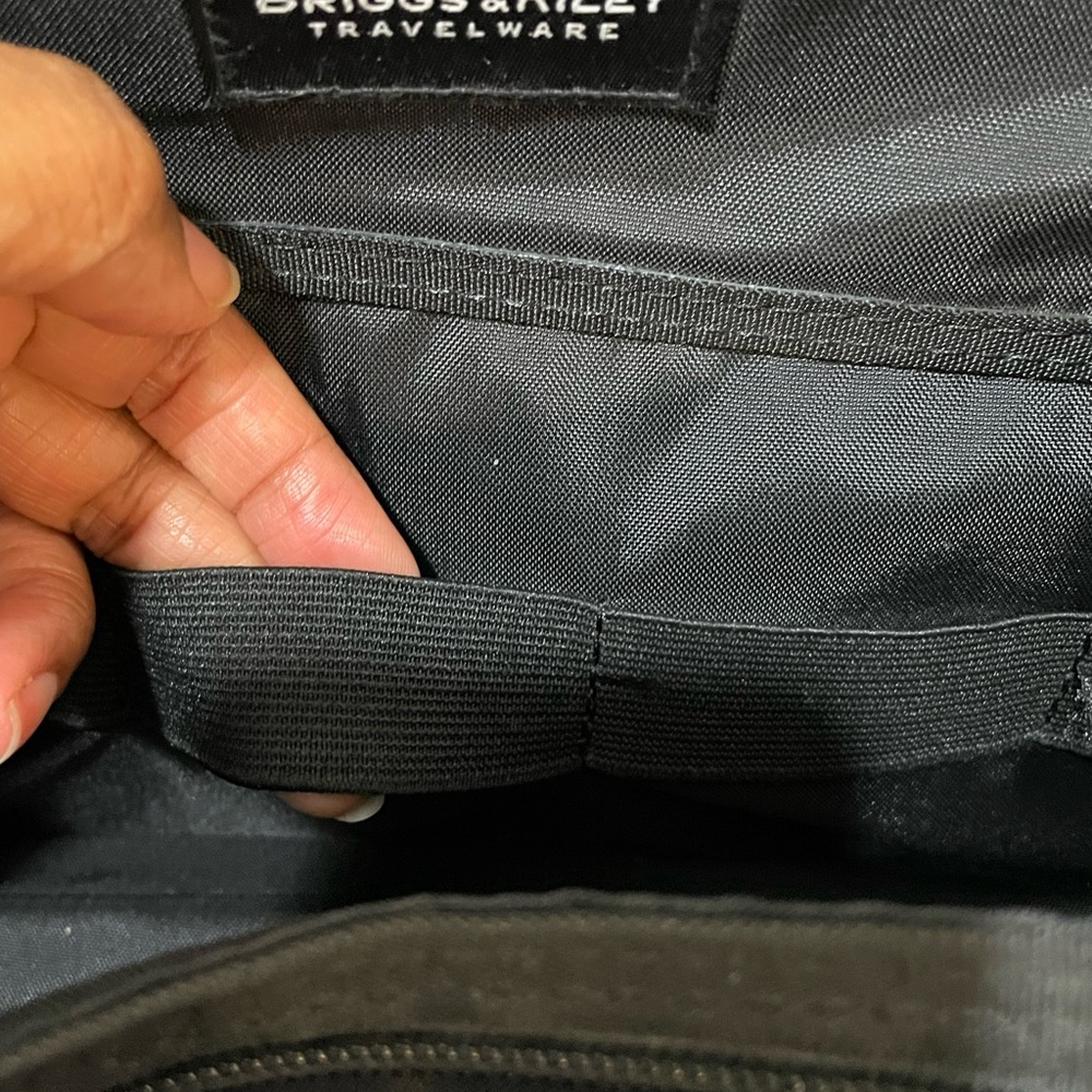Briggs & Riley Hanging Carry-On Travel Bag - Picture 10 of 15